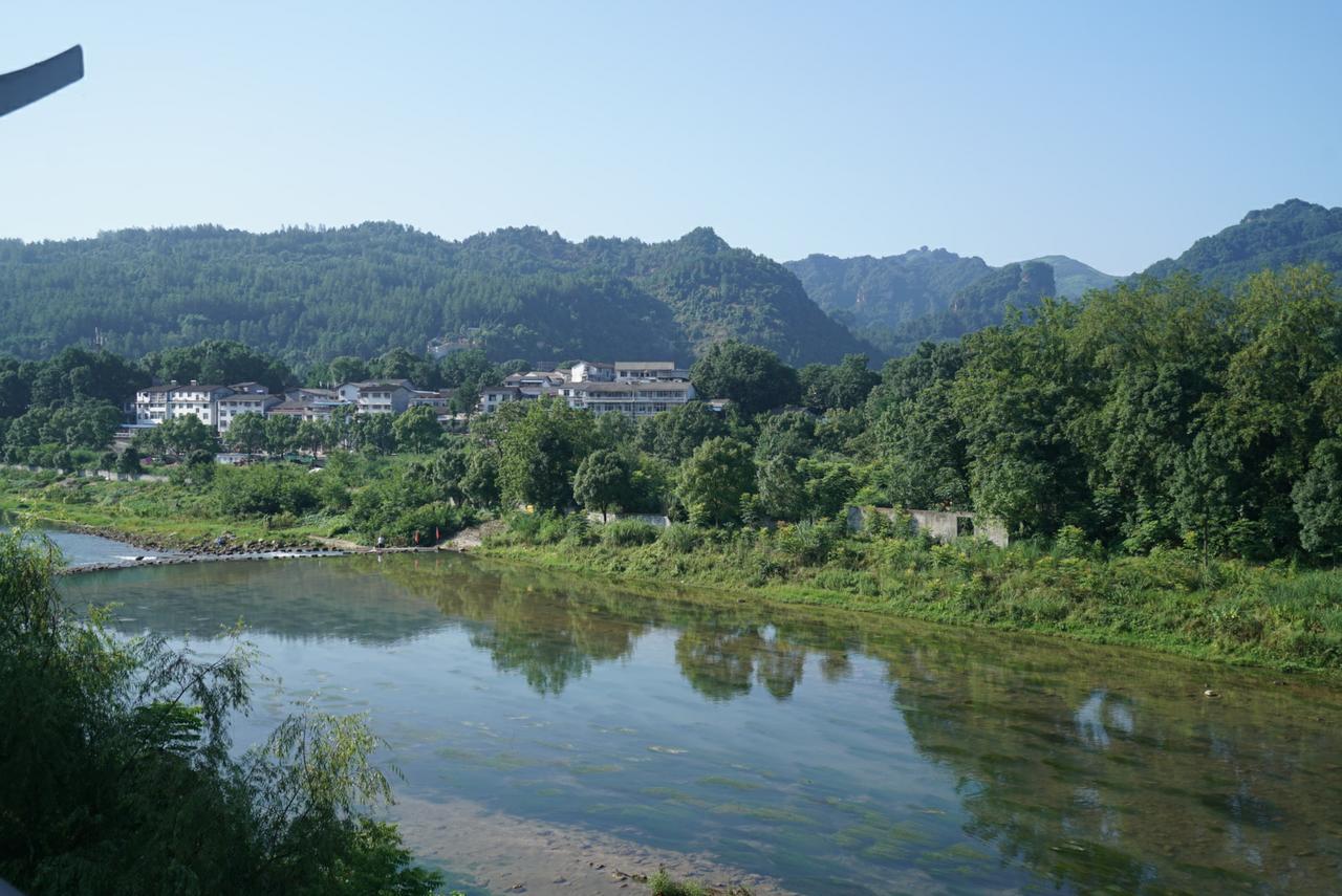 Zhangjiajie Zhuangzhu Boutique Hotel Εξωτερικό φωτογραφία
